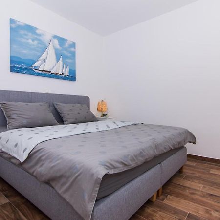 Apartments Lumini Trogir Extérieur photo